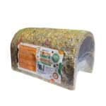 Escondite de Timothy con petalos